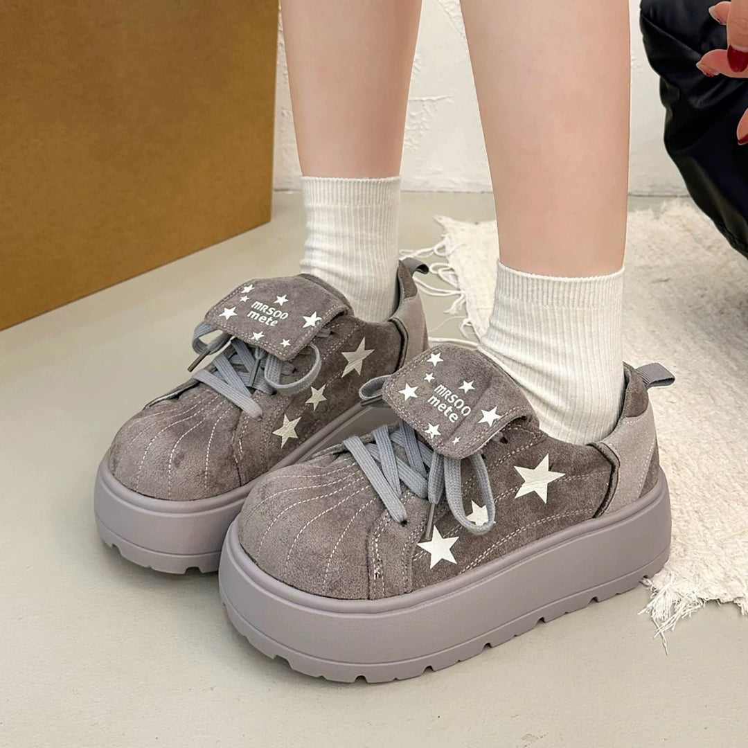 Women's Platform Sneaker with Stylish Star Details and Comfortable Velcro Closure Mune Fashion