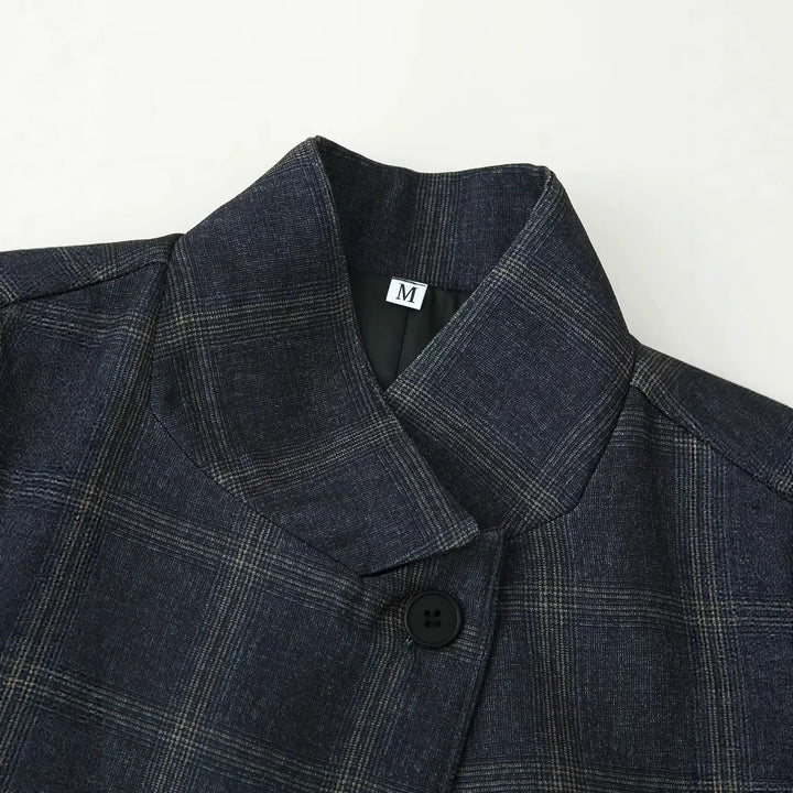 Women's checked blazer with stand-up collar, diagonal button placket and flap pockets Mune Fashion