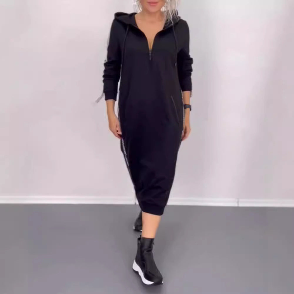 Women's ankle-length hooded sweatshirt dress with half zip, kangaroo pockets and side decorative piping Mune Fashion