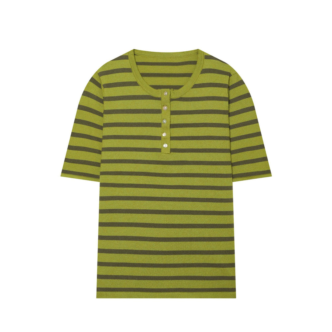 Women's fine knit Henley with button placket and short sleeves Mune Fashion