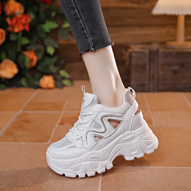 Ladies Chunky Sneakers with innovative cushioning and trendy design Mune Fashion