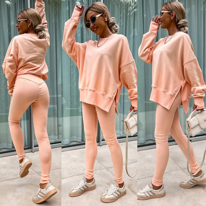 Women comfortable oversized lounge set with long sweatshirt, ribbed high-waist leggings and extended cuffs Mune Fashion