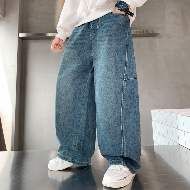 Women's loose denim pants with high waistband and practical pockets Mune Fashion
