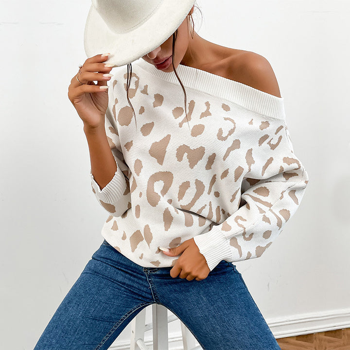 Ladies Carmen sweater in leopard jacquard oversized with wide neckline Mune Fashion