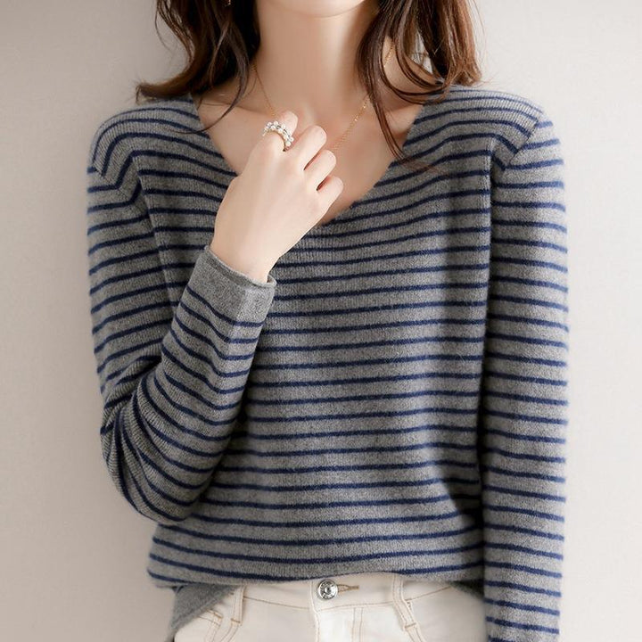 Women's delicate striped V-neck pullover made of fine rib knit with a soft drape