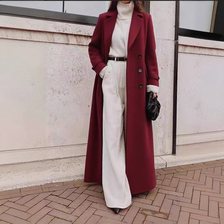 Women's long double-breasted wool coat with lapel collar and tailored silhouette Drune