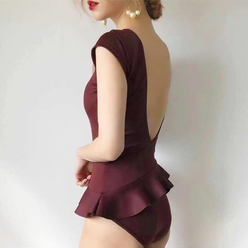Women's One-Piece Swimsuit with Voluminous Ruffle Hem Mune Fashion