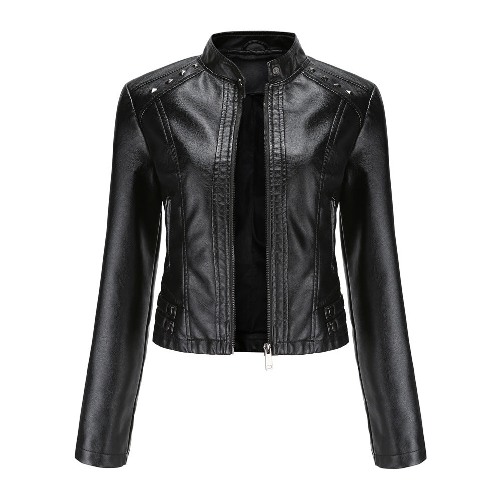 Women's short fitted faux leather jacket with studded detailing and stand-up collar Mune Fashion