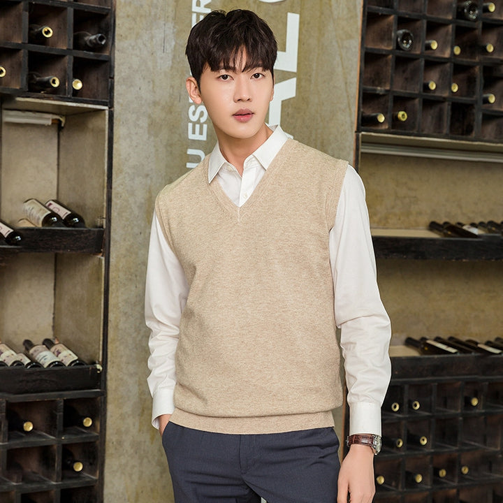 Men's Sleeveless Fine Knit Vest with V-Neck and Fine Cotton Blend Mune Fashion