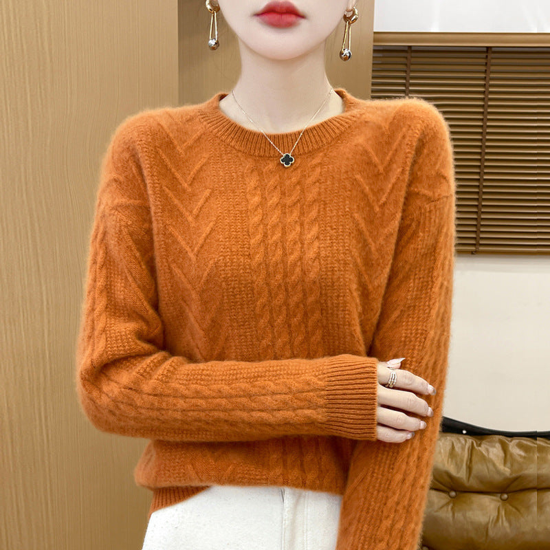 Ladies short pullover with cable pattern, round neck and cashmere-like softness Mune Fashion