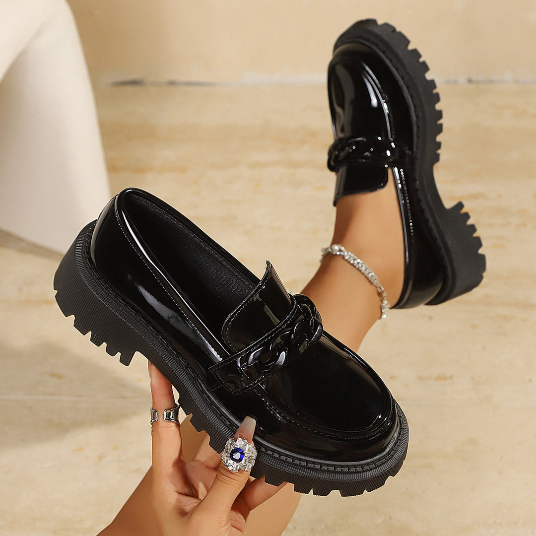 Women Chunky Patent Loafers with Thick Profile Sole and Chain Decoration Mune Fashion