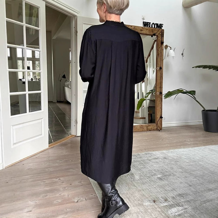 Ladies' loose midi dress with fine pleated look, stand-up collar, short button placket, smocked cuffs, and side pockets Mune Fashion