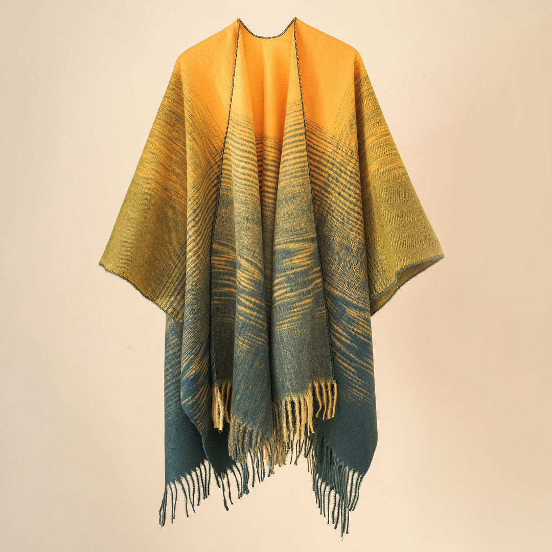 Women's Fringe Cape made of wool blend with open fall and reversible jacquard Mune Fashion