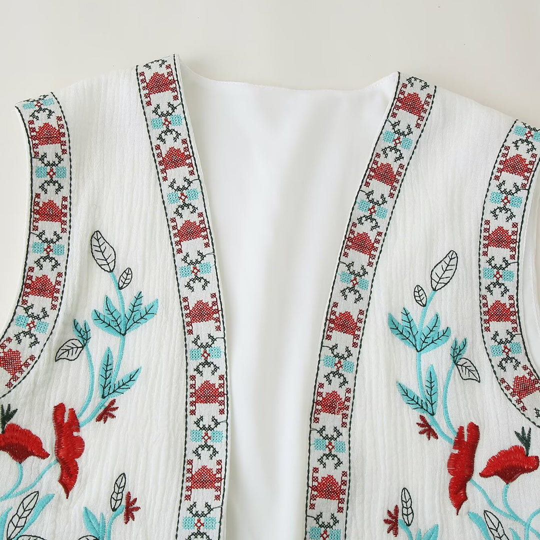 Women Embroidered Sleeveless Boho Vest with Open Cut and Floral Embroidery Mune Fashion