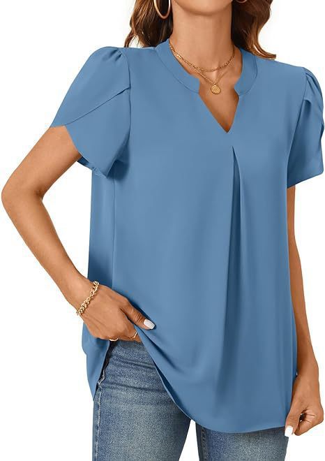 Women's Blouse with Elegant V-Neck Detail and Light Puff Sleeves Mune