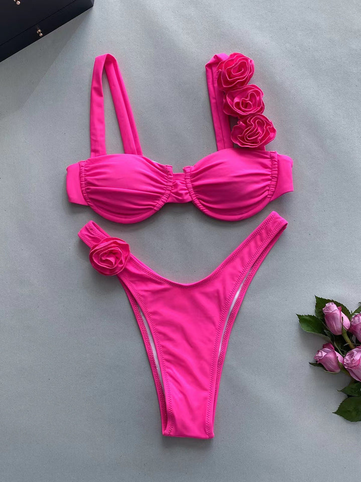 Women's bikini with decorative floral accents Mune Fashion