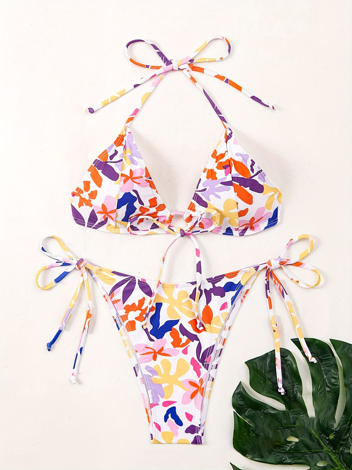 Ladies Triangle Bikini with adjustable straps and cheerful floral pattern Mune Fashion