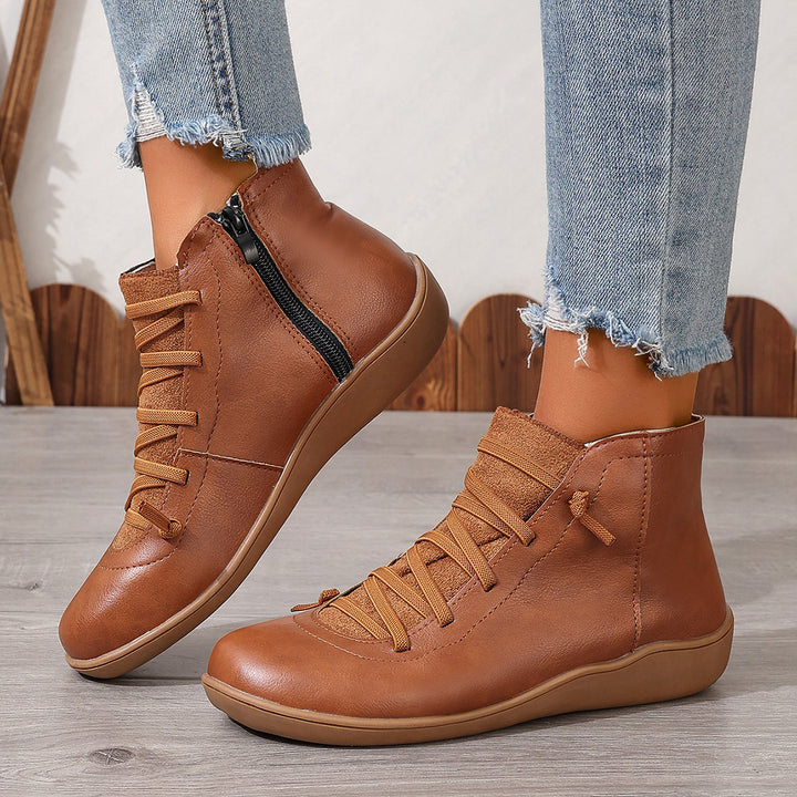Women's sporty ankle-high lace-up ankle boots with side zipper and flexible rubber sole Mune Fashion