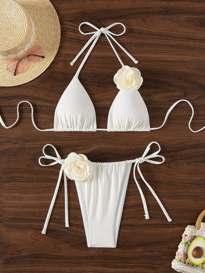 Women's triangle bikini with decorative ruffles and adjustable straps Mune Fashion