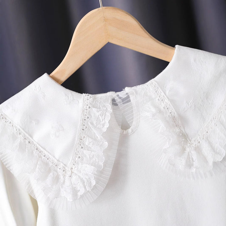 Girls blouse with lavish lace collar and delicate appliqués Mune Fashion