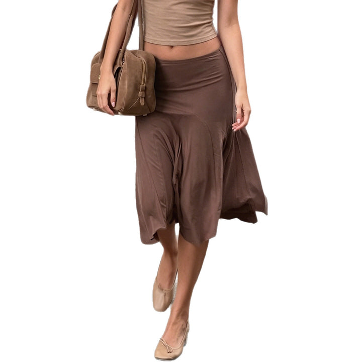 Women's midi skirt with flared panels and shaped seams Mune Fashion