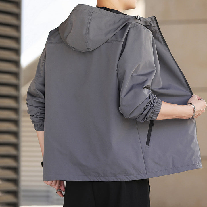Men's lightweight water-repellent hooded jacket in urban minimal style with zipper Mune Fashion