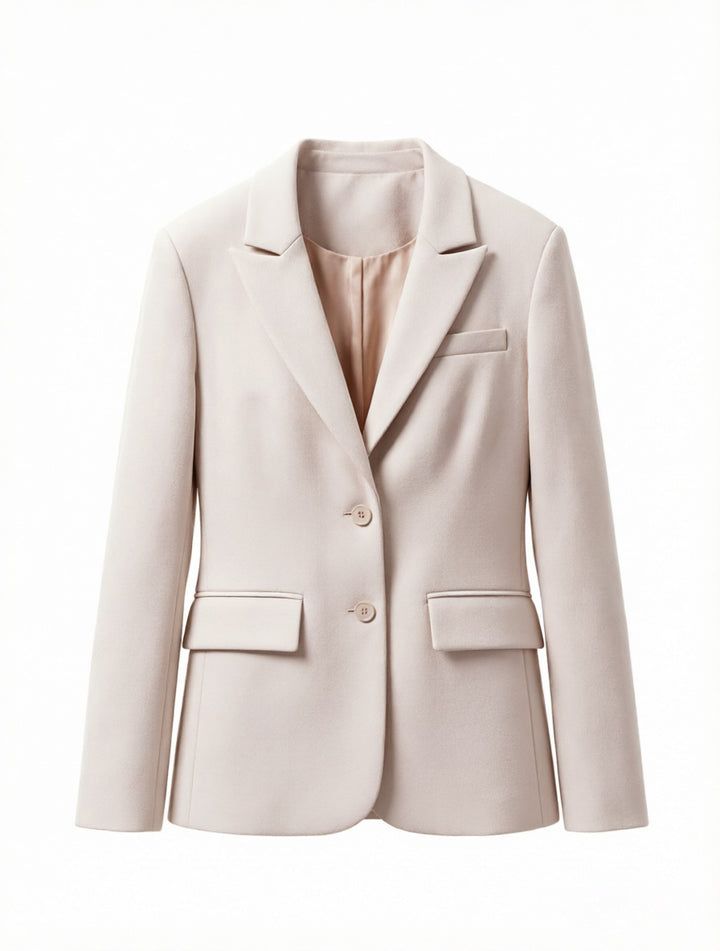 Women’s short blazer with tailored cut, lapel collar, and patch pockets Mune Fashion