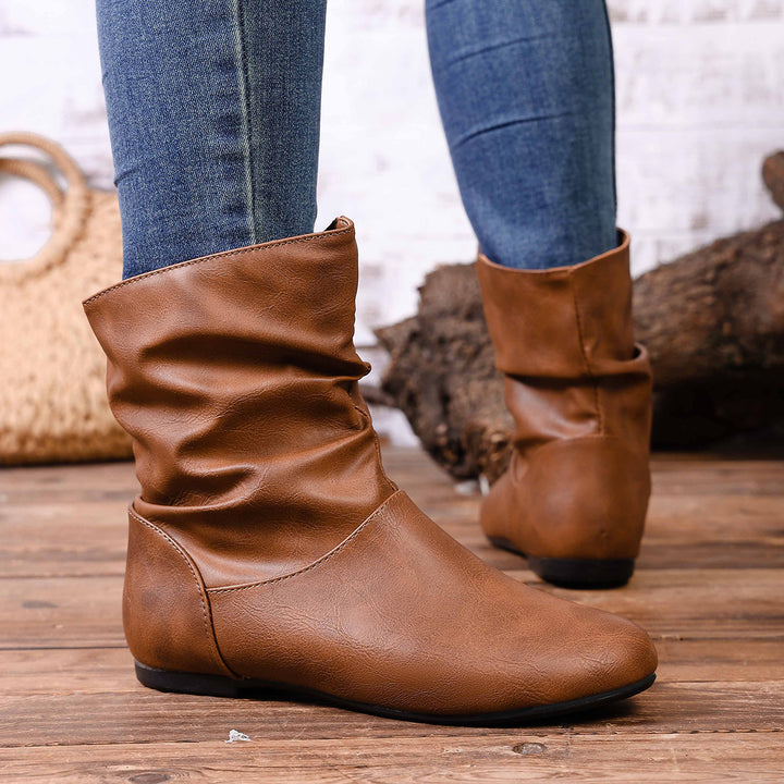 Women's soft slouch boots with flat sole and gathered shaft Mune Fashion