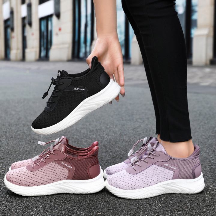 Women's lightweight knit sneakers with elastic sock entry, quick-lace closure and cushioned EVA midsole Mune Fashion