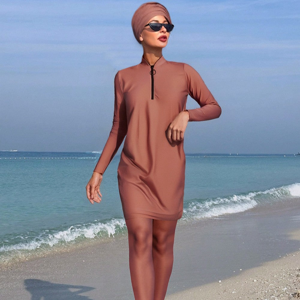 Women’s sporty swimsuit with long-sleeved design and high UV protection Mune Fashion
