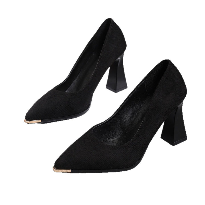 Women Elegant pointy-toed pumps with sculptural block heel and gold toe cap Mune Fashion