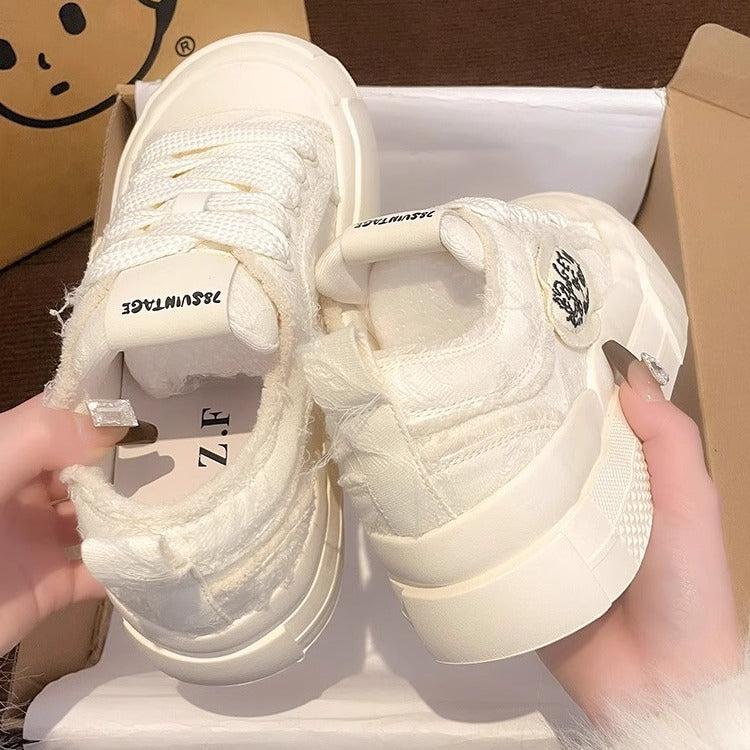Women Exclusive Trend Sneakers with Soft Upper Material and Particularly Cushioned Sole Mune Fashion