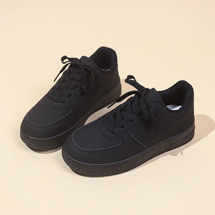 Women's Comfortable Sneakers in a minimalist design with cushioned sole Mune Fashion
