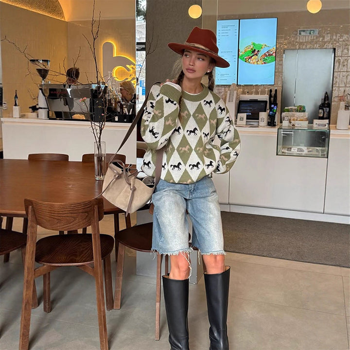 Women's Oversize Knitted Sweater with Argyle Pattern and Horse Motif Mune Fashion