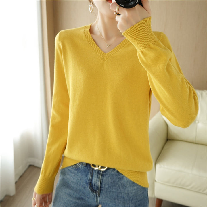 Women's Lightweight V-Neck Fine Knit Sweater made of Cashmere-Soft Cotton Blend with Elastic Ribbed Cuffs Mune Fashion