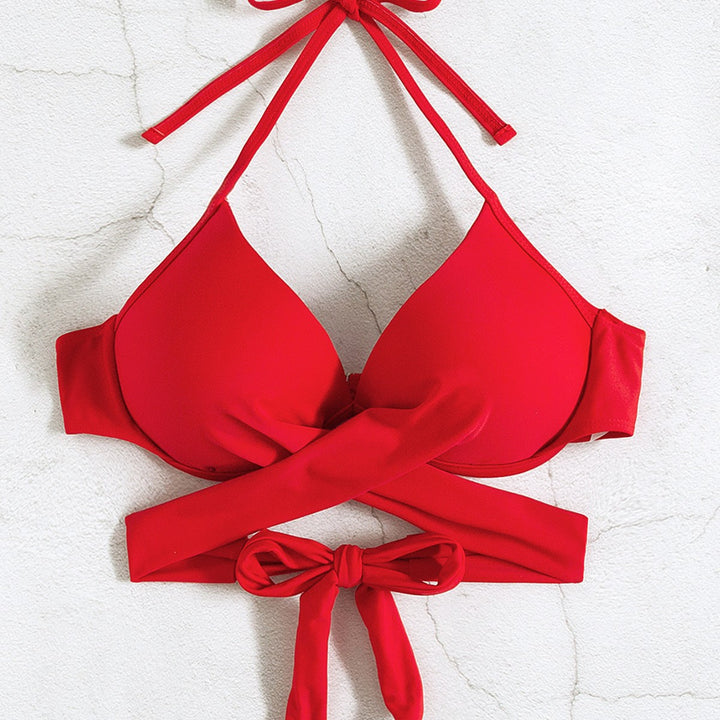 Women’s bikini top with playful knot and elegant design Mune Fashion