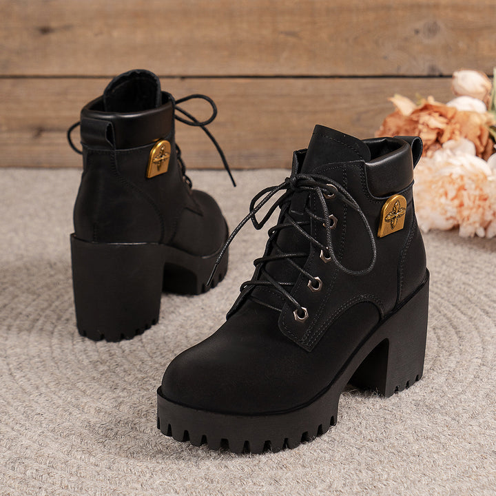 Ladies ankle-high lace-up ankle boots with robust profile heel and padded shaft Mune Fashion