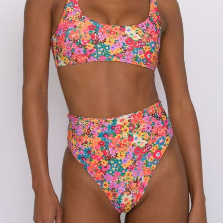 Women High-Waisted Bikini Set with Floral Design Mune Fashion