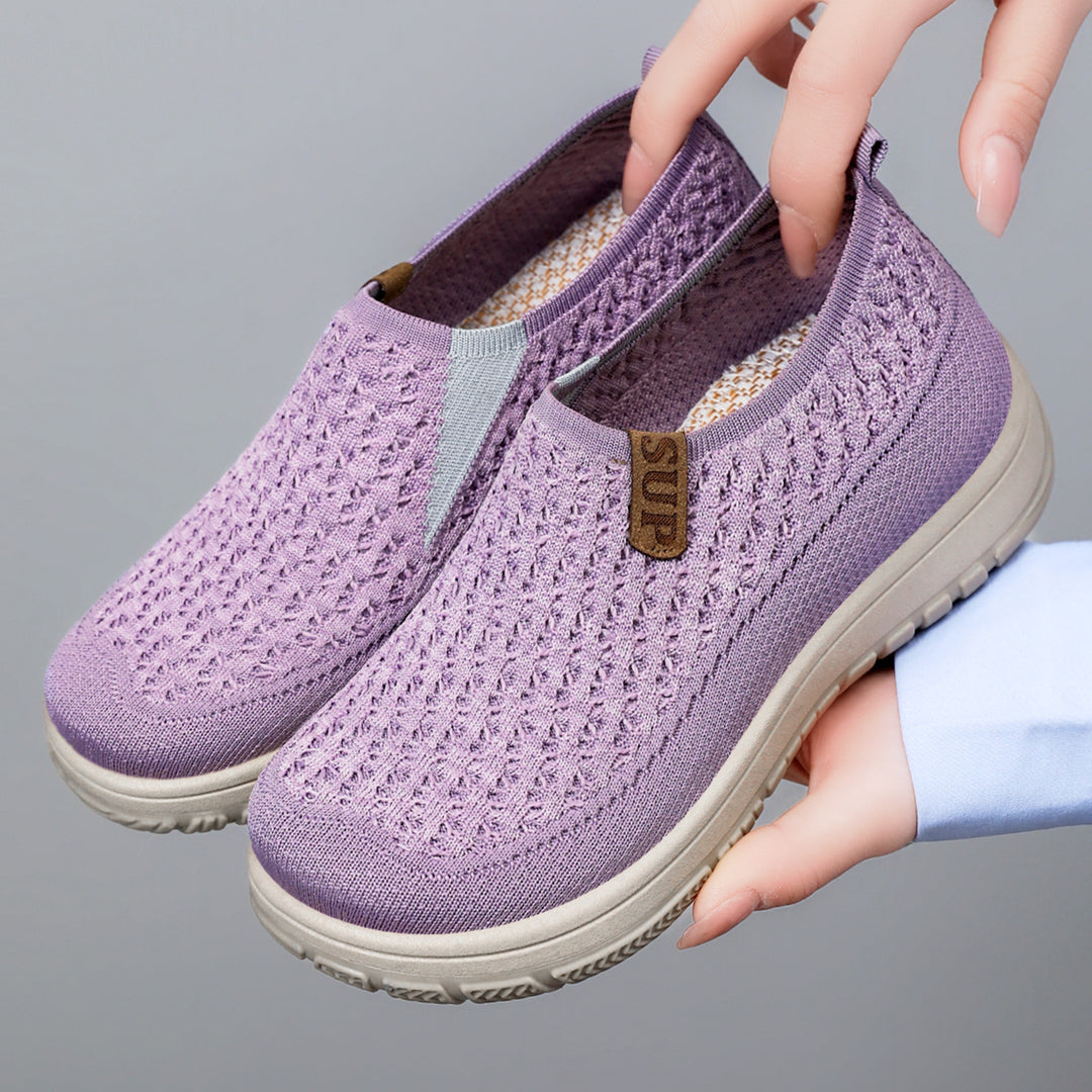 Women's knitted comfort slip-on sneaker with sock-like shaft, breathable 3D structure and cushioning EVA sole Mune Fashion
