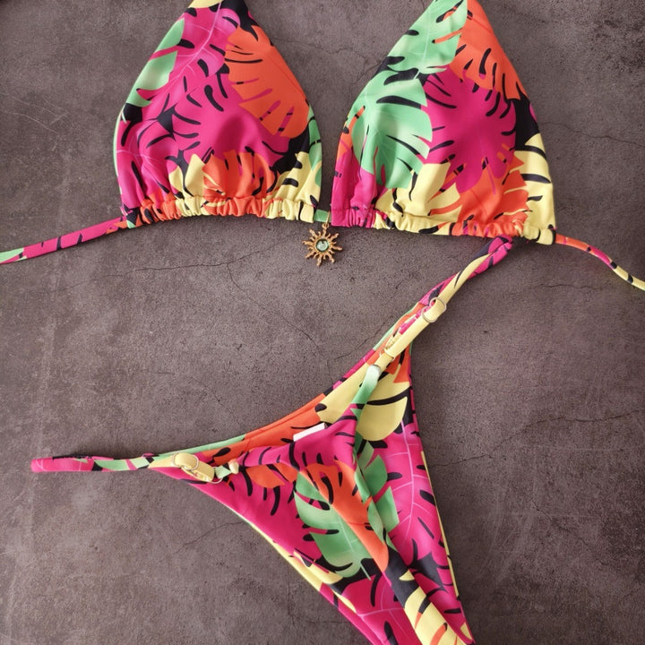 Women's triangle bikini with tropical leaf pattern Mune Fashion