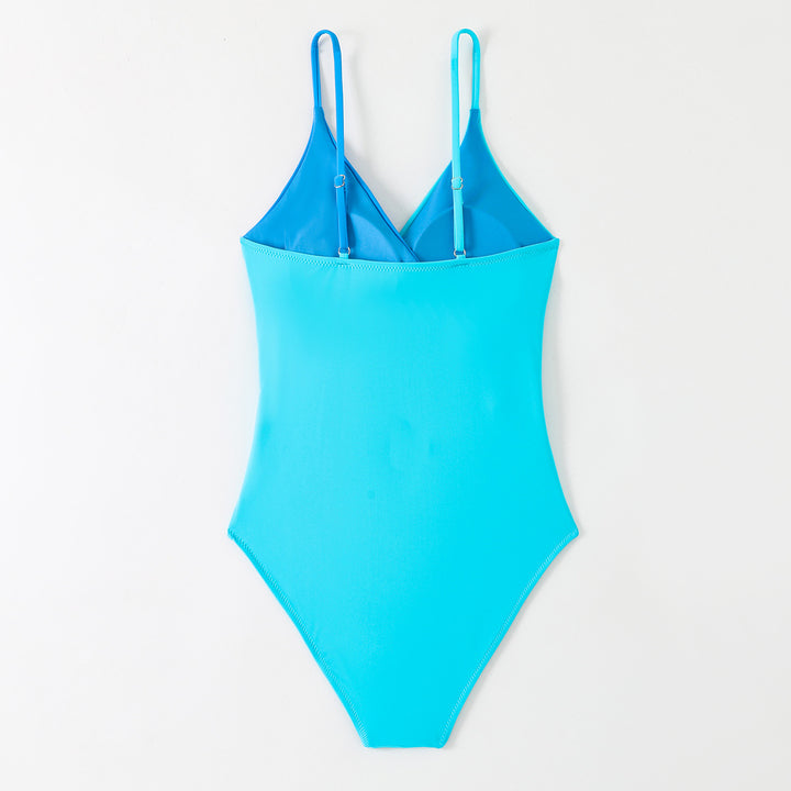 Women's swimsuit with twisted cut and body-hugging design Mune Fashion