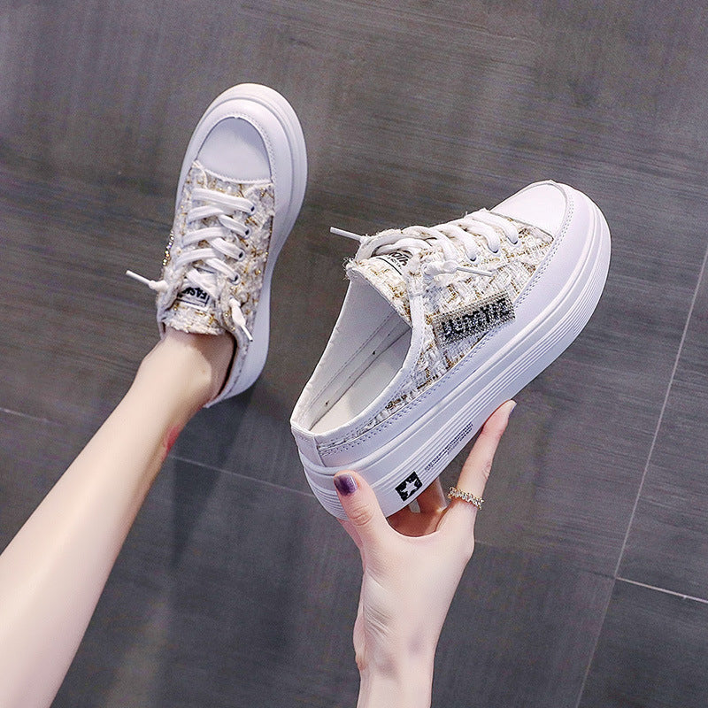 Ladies sporty sneakers with modern checkerboard pattern and non-slip sole Mune Fashion