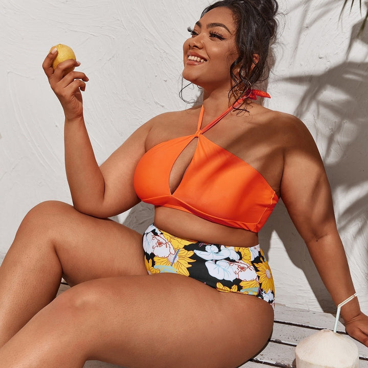 Women's bikini set with innovative cut and floral accents Mune Fashion
