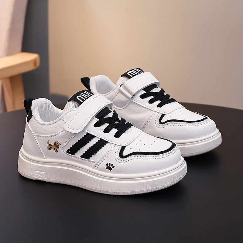 Ladies sneaker with practical Velcro closure and cute animal motif Mune Fashion