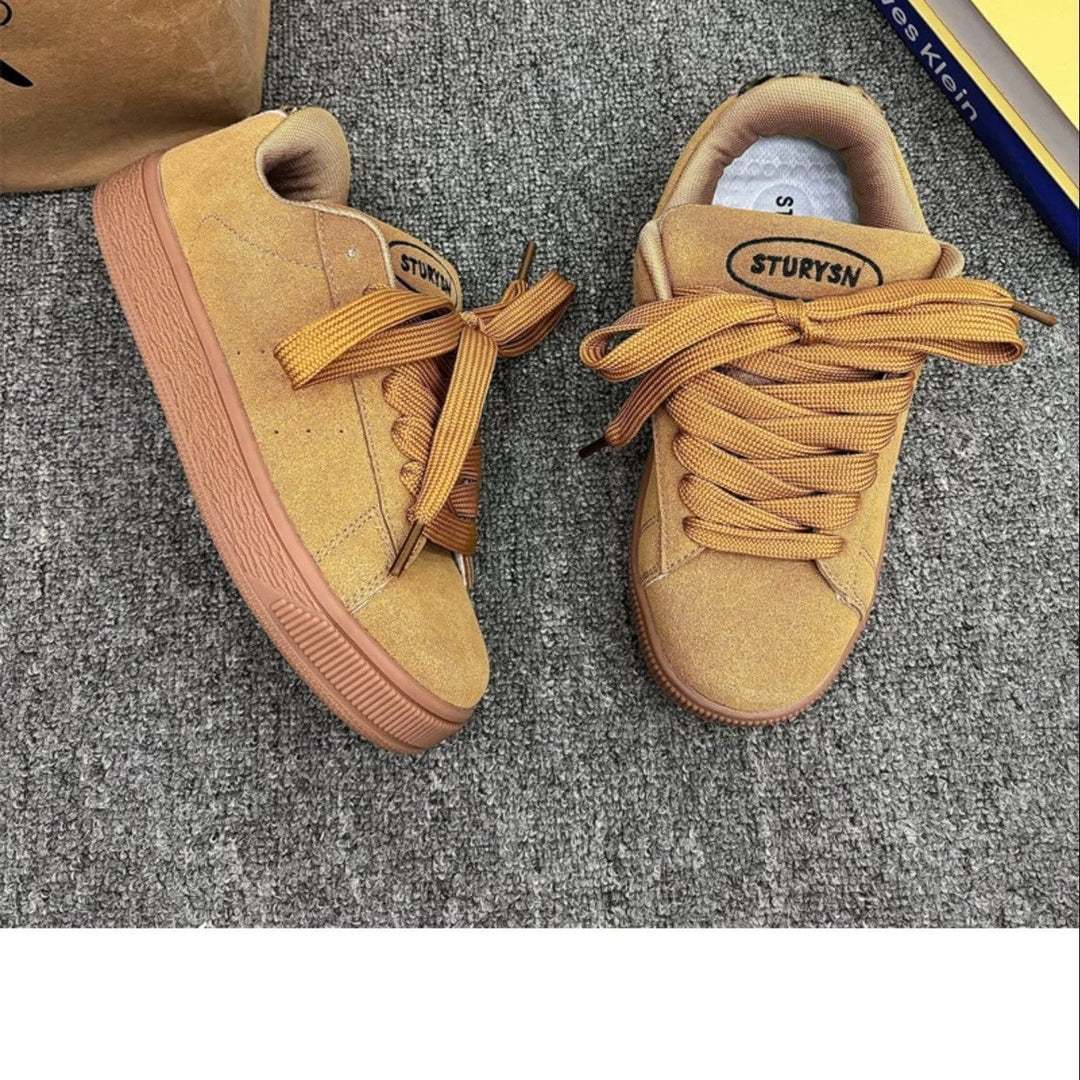 Women fashionable sneakers with luxurious suede and comfortable cushioning Mune Fashion