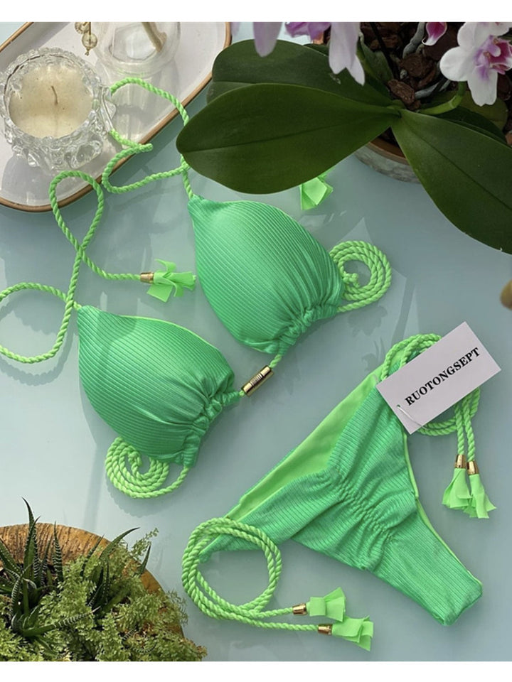 Women's bikini set with adjustable straps and sophisticated design Mune Fashion