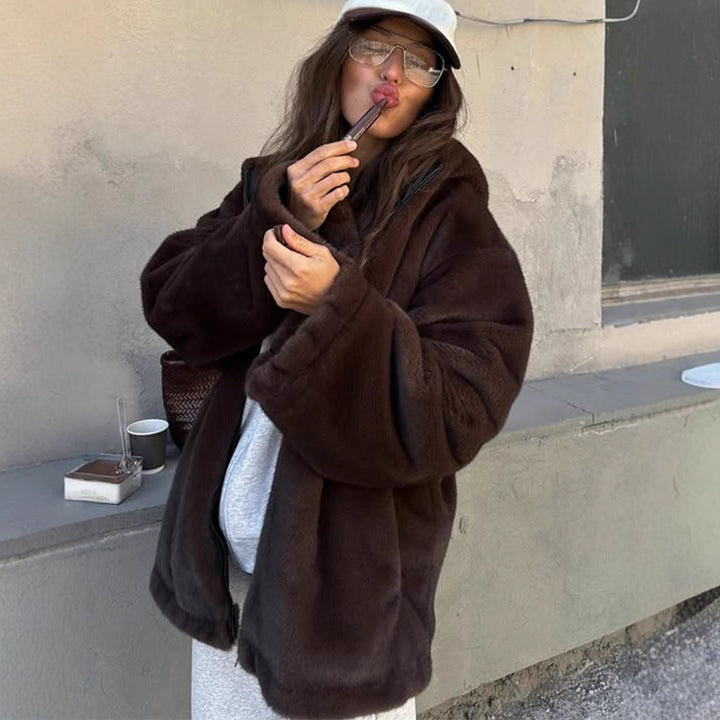 Women's Boxy Short Coat made of vegan Faux Fur with hood, concealed zipper & casual silhouette Mune Fashion