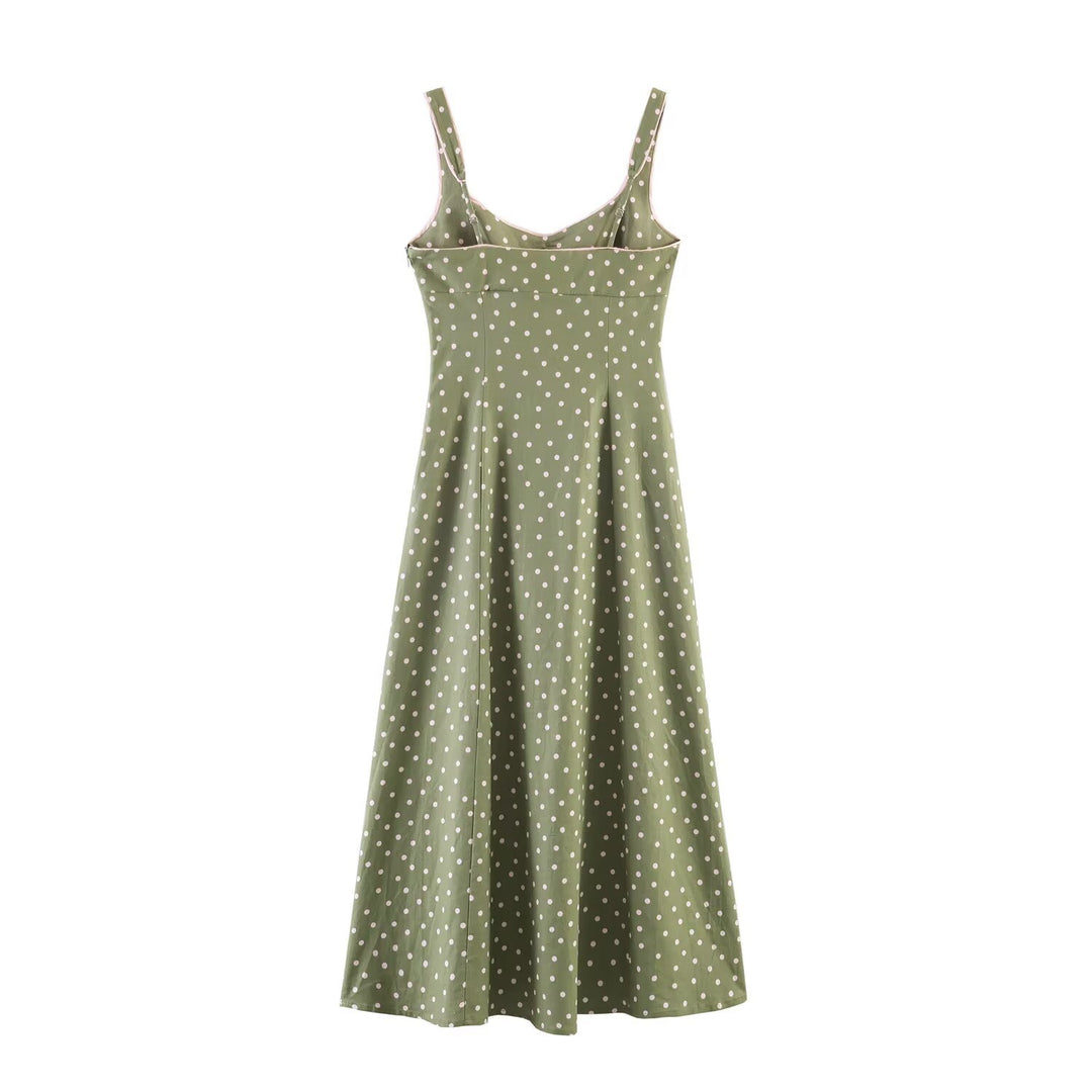 Women's vintage-inspired strap midi dress with tailored fit and continuous button placket Mune Fashion