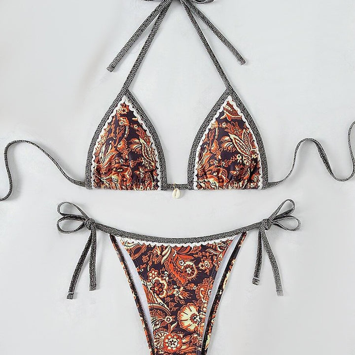 Ladies Triangle Bikini with Floral Vintage Pattern Mune Fashion