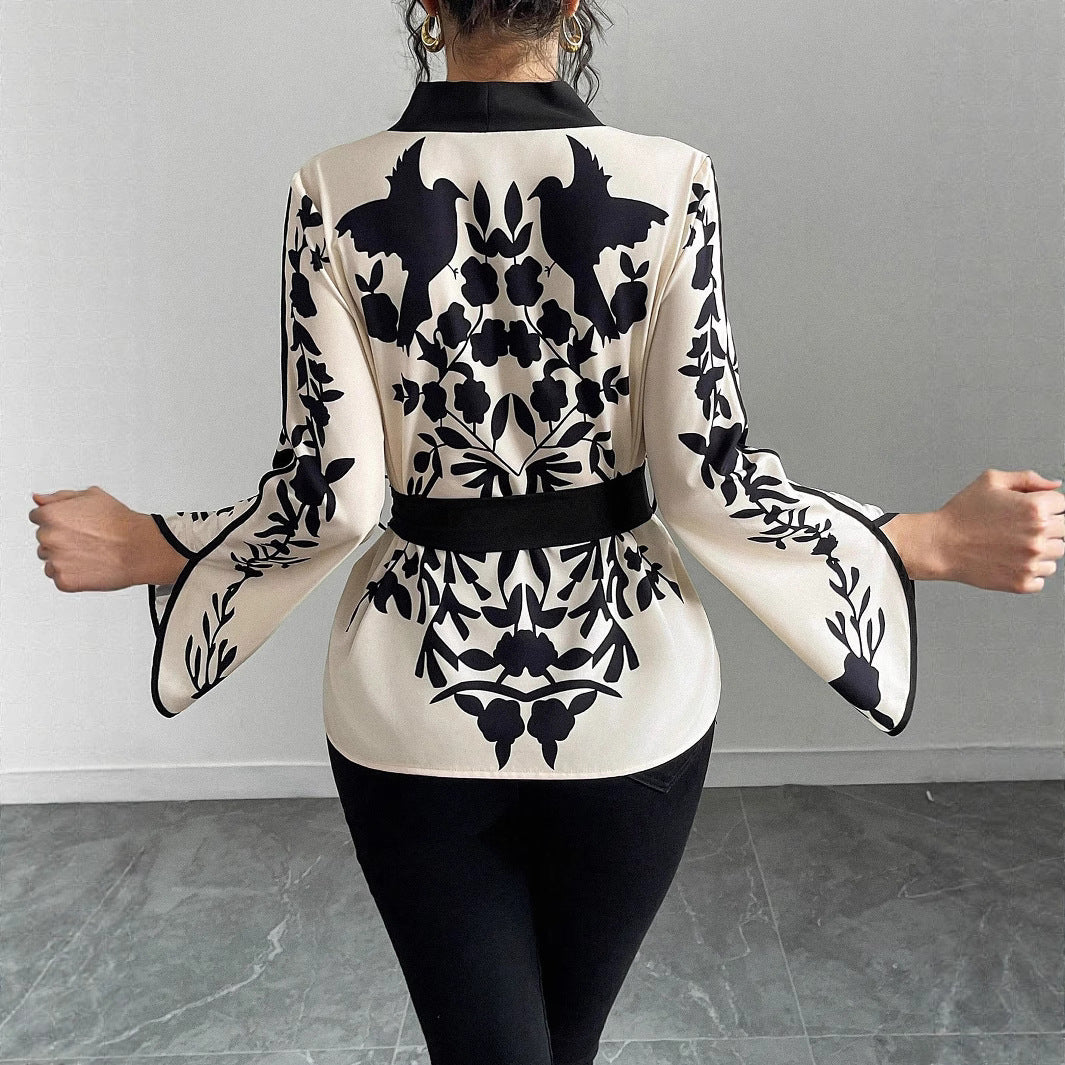 Women's kimono blouse with floral print, V-neck and waist tie belt Mune Fashion